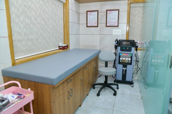 Devanshi Skin Clinic 10